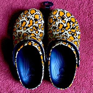 Mickey Classic Animal Print Crocs